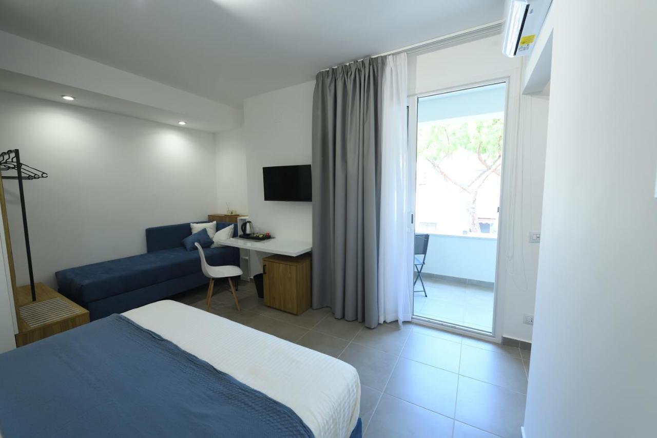 Blu In Blu Comfort Rooms Terrasini Exterior photo
